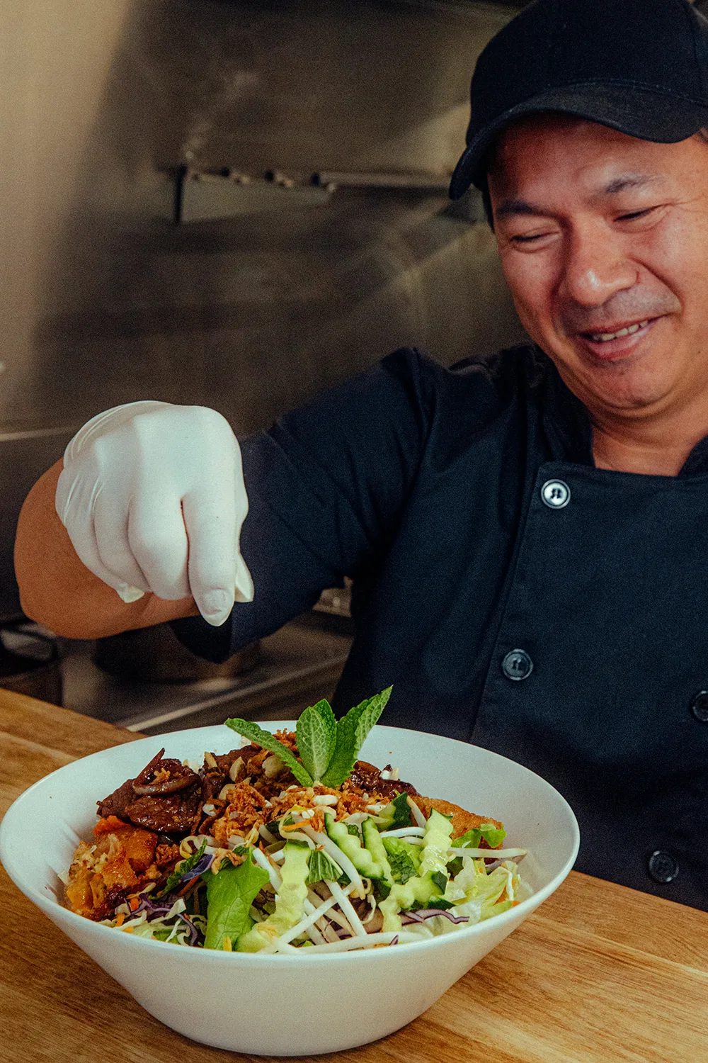 Chef de Bondi Restaurant en cuisine